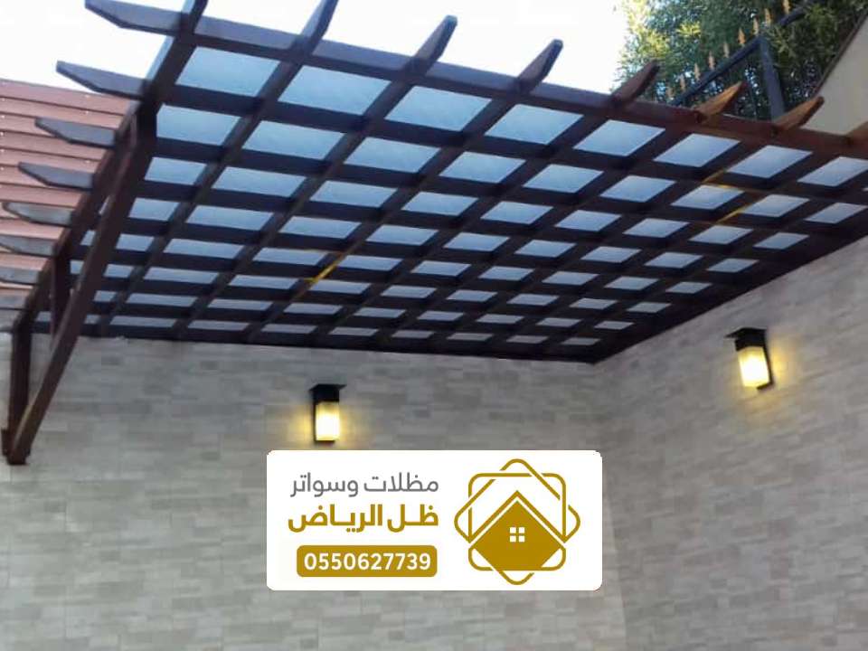 تصميم مظلة خشب للجلسات بالرياض